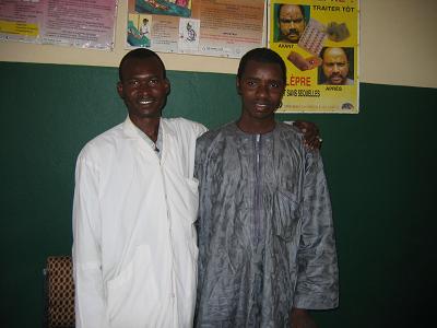 Cinzana:CESCOM - Le nouveau mdecin & le Dr Barry