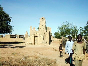 Garo : La mosque en banco.
